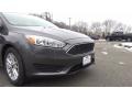 Magnetic - Focus SE Sedan Photo No. 27