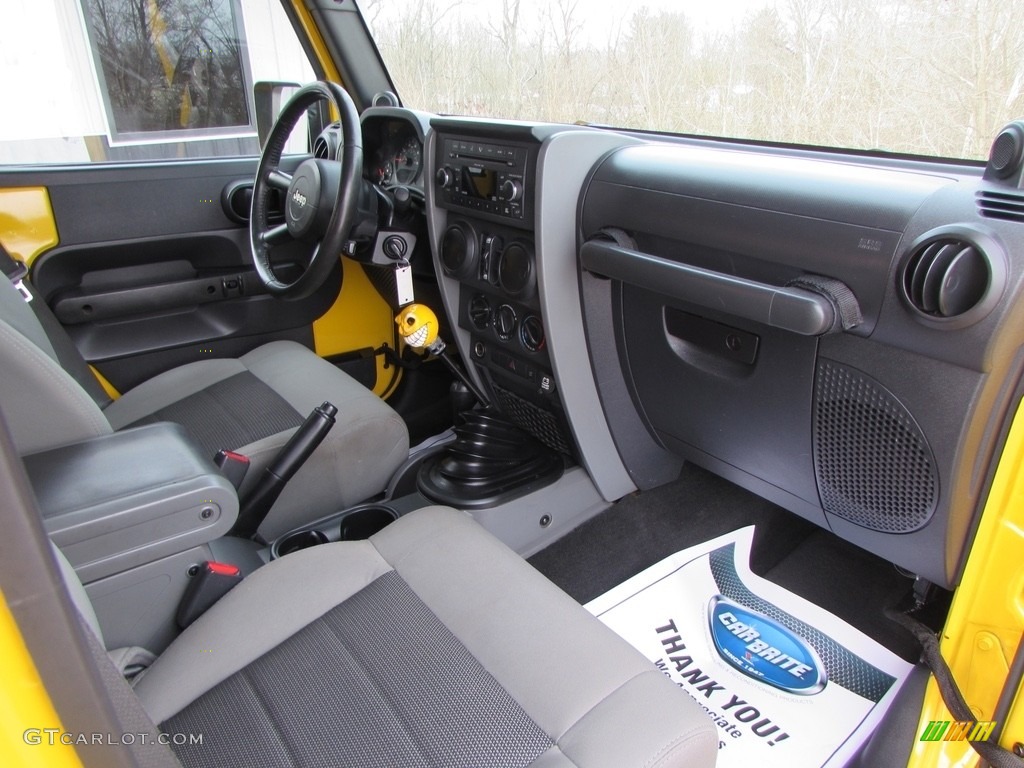 2009 Wrangler Unlimited X 4x4 - Detonator Yellow / Dark Slate Gray/Medium Slate Gray photo #22