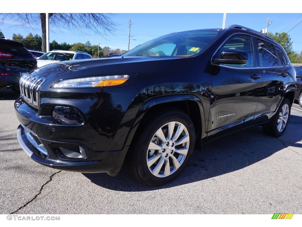 2016 Cherokee Overland - Brilliant Black Crystal Pearl / Black/Light Frost Beige photo #1