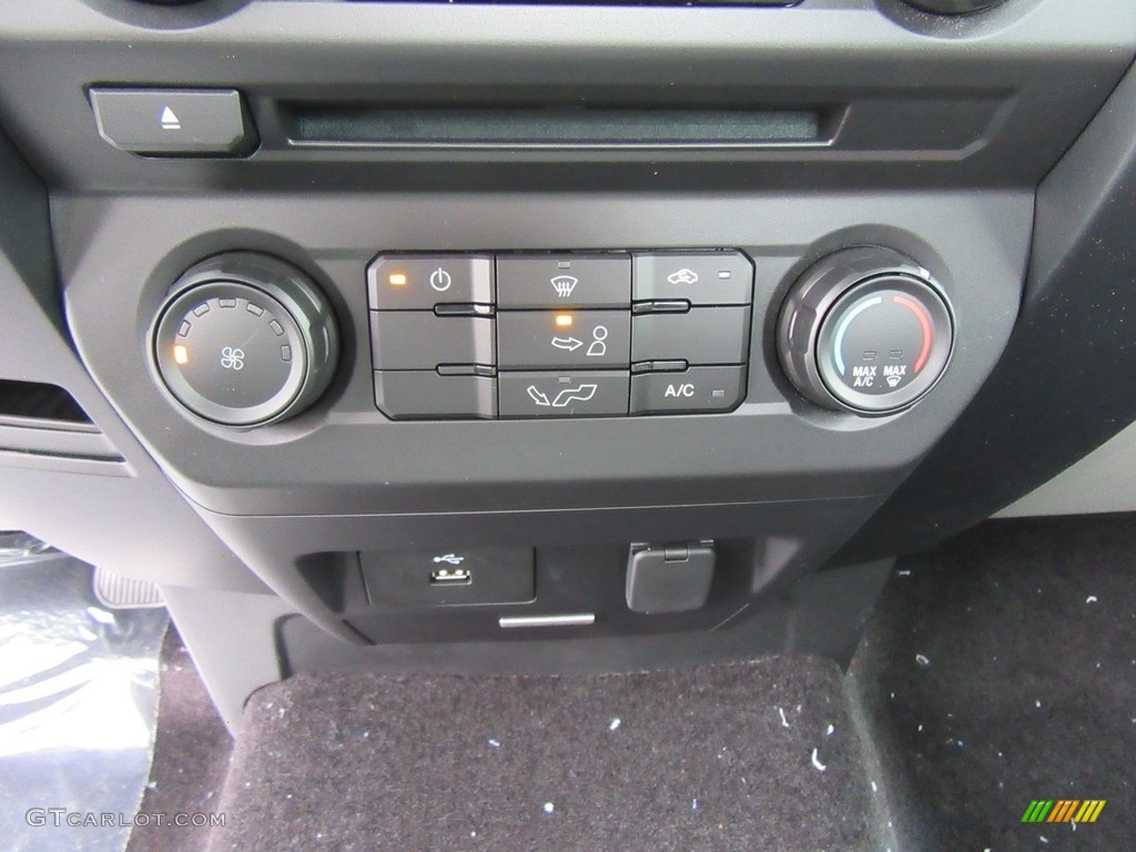 2017 F150 XL Regular Cab - Lightning Blue / Earth Gray photo #26