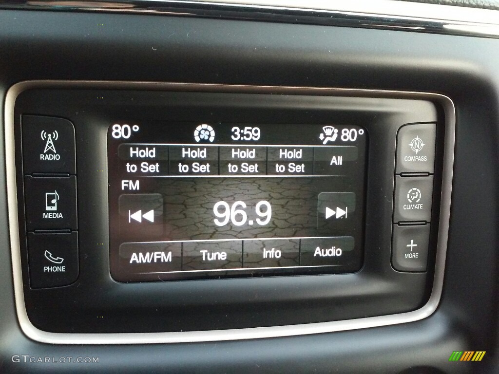 2017 Grand Cherokee Laredo 4x4 - Diamond Black Crystal Pearl / Black photo #14