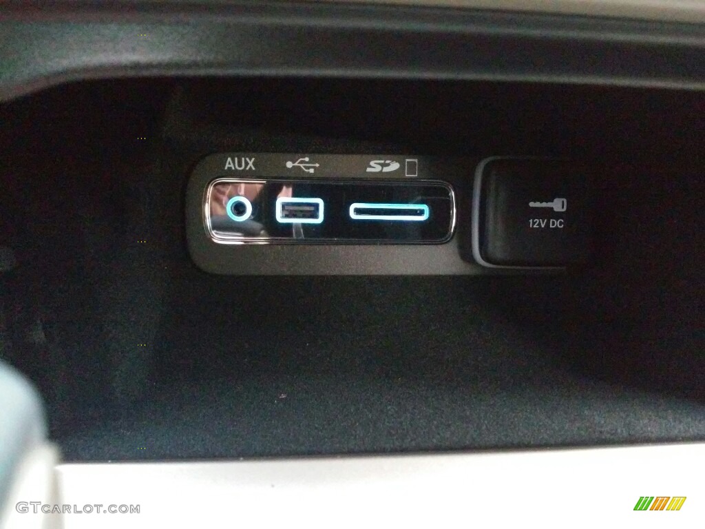 2017 Grand Cherokee Laredo 4x4 - Diamond Black Crystal Pearl / Black photo #17