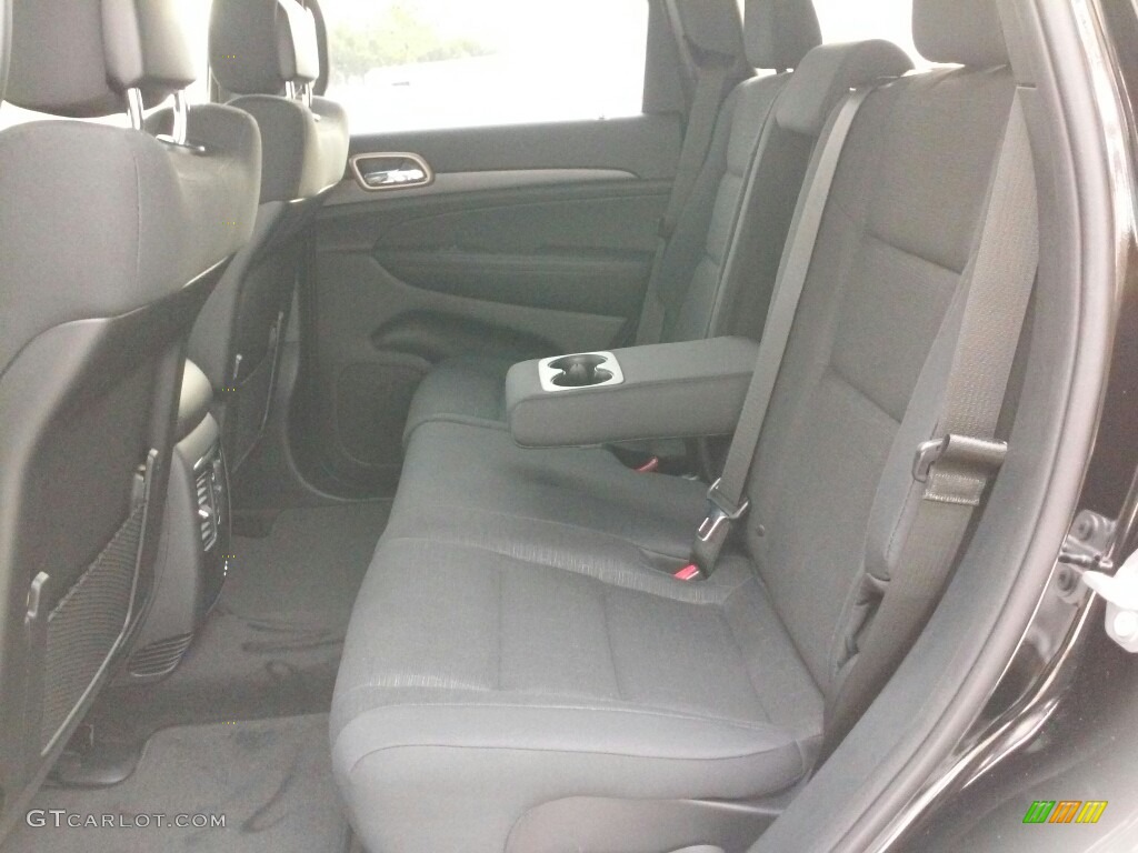 2017 Grand Cherokee Laredo 4x4 - Diamond Black Crystal Pearl / Black photo #20