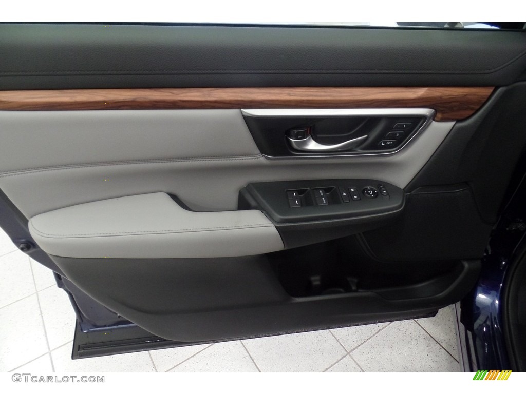 2017 Honda CR-V Touring AWD Gray Door Panel Photo #118001675