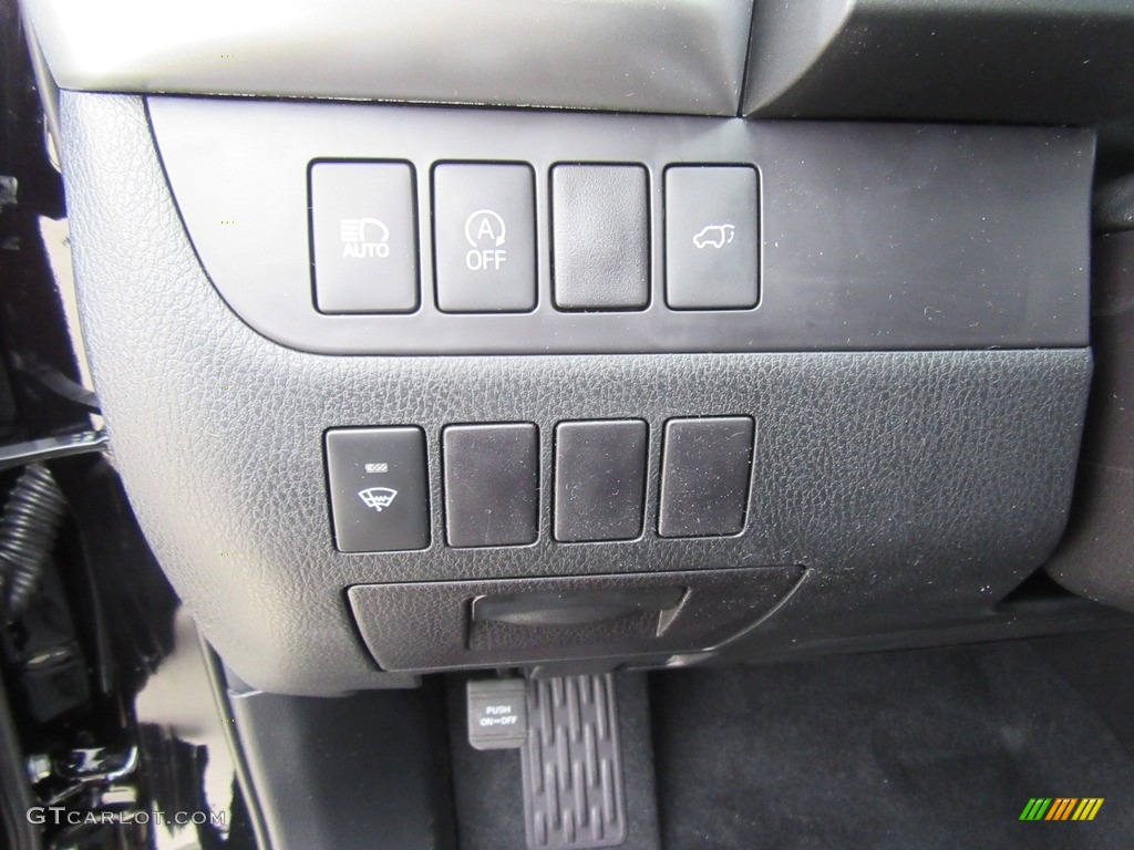 2017 Highlander SE - Midnight Black Metallic / Black photo #33