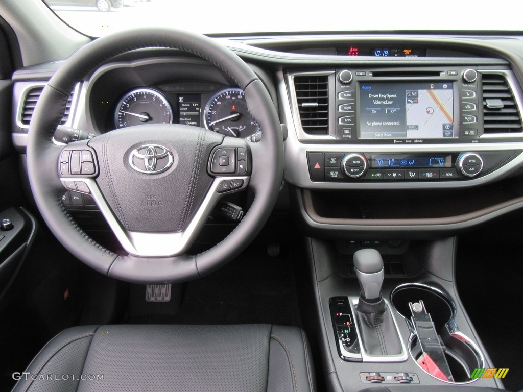 2017 Toyota Highlander Limited AWD Dashboard Photos