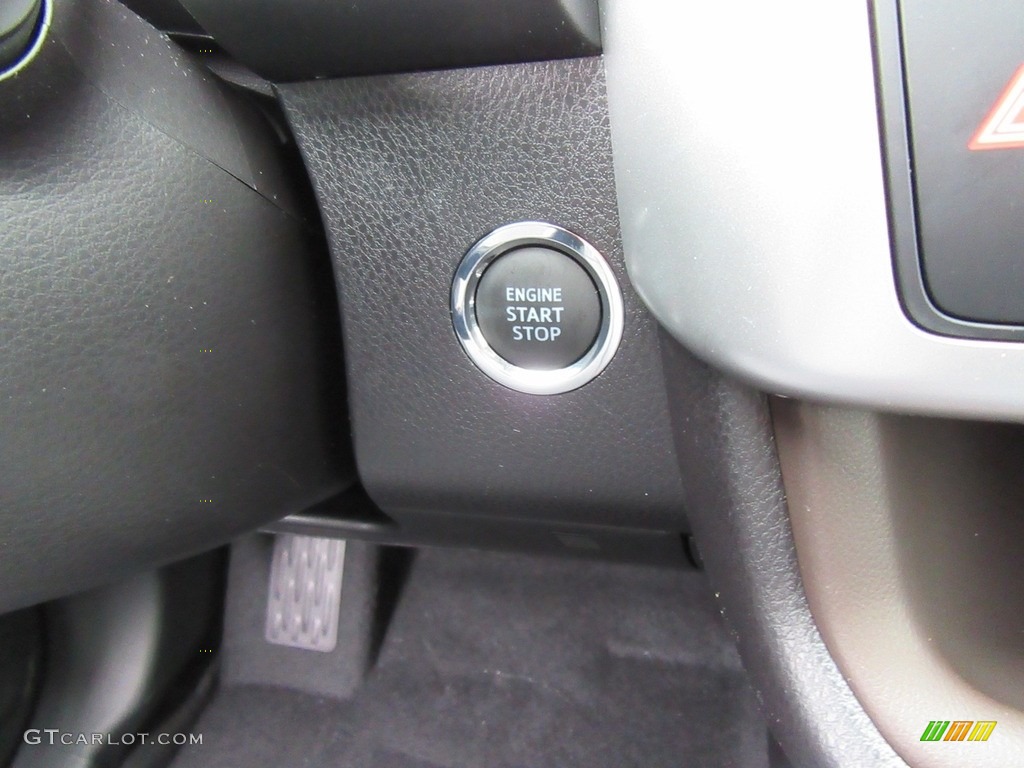 2017 Toyota Highlander Limited AWD Controls Photo #118004734