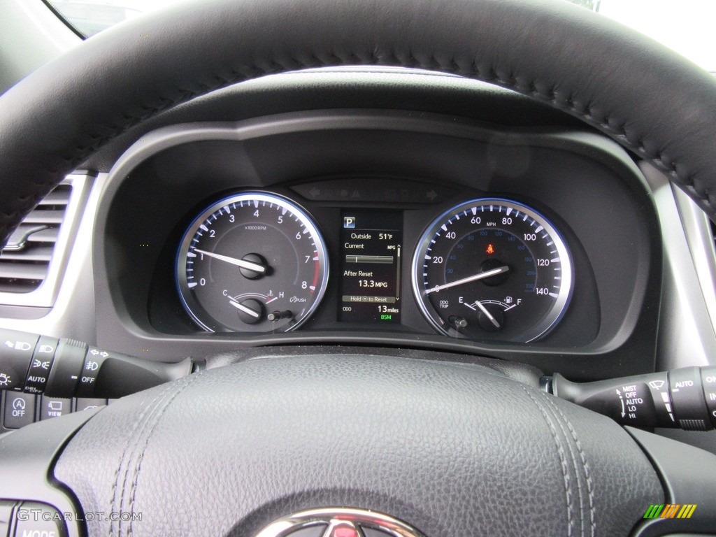 2017 Toyota Highlander Limited AWD Gauges Photos