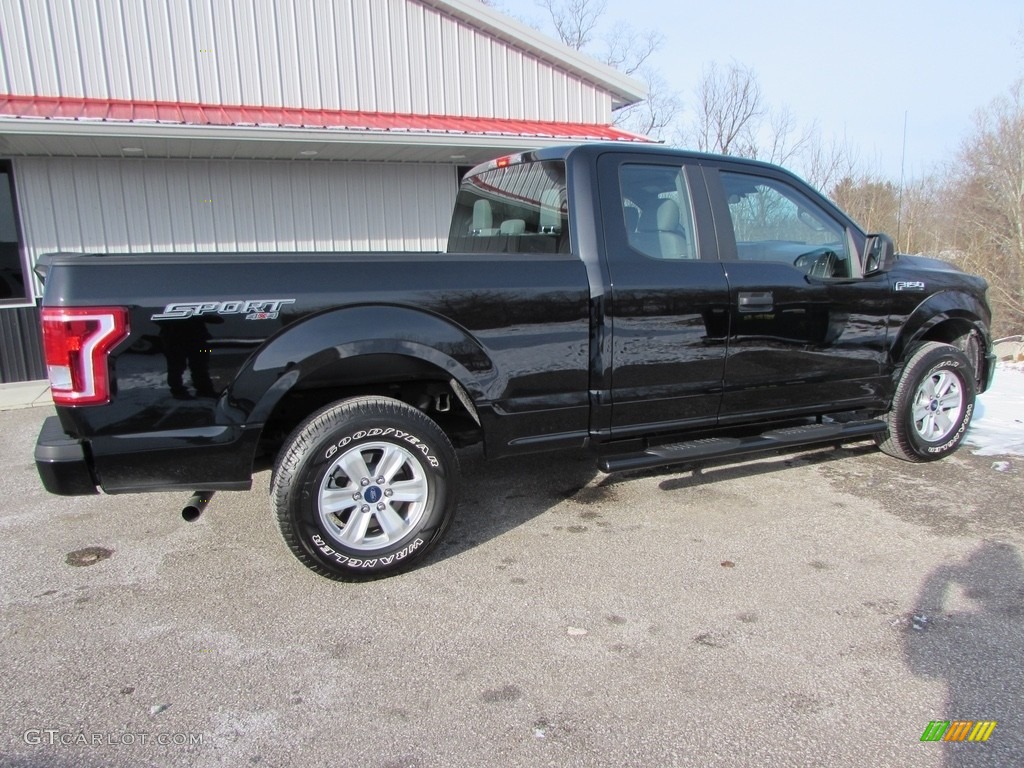 2016 F150 XL SuperCab 4x4 - Shadow Black / Medium Earth Gray photo #8