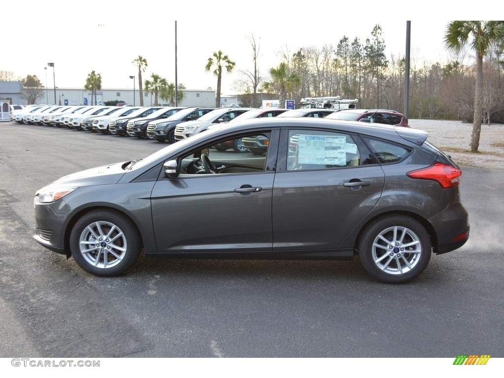 Magnetic 2017 Ford Focus SE Hatch Exterior Photo #118008873