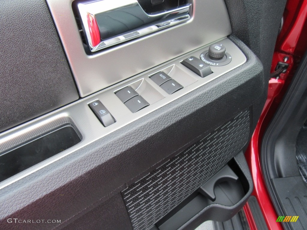 2017 Ford Expedition XLT Controls Photo #118014897
