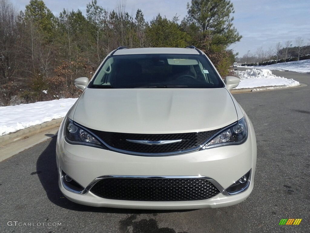 2017 Pacifica Touring L Plus - Tusk White / Black/Alloy photo #3