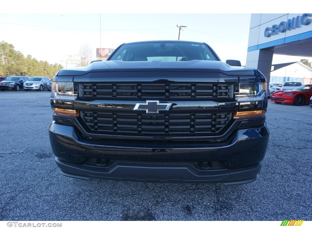 2017 Silverado 1500 Custom Double Cab - Black / Dark Ash/Jet Black photo #2