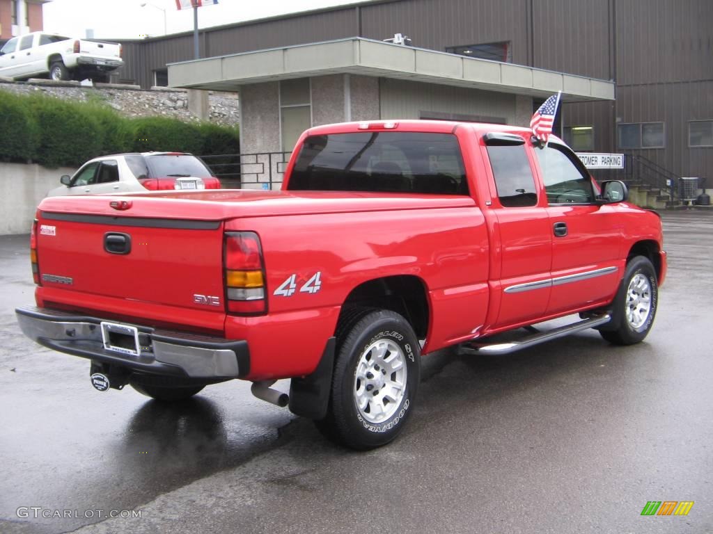 2005 Sierra 1500 SLE Extended Cab 4x4 - Fire Red / Dark Pewter photo #6