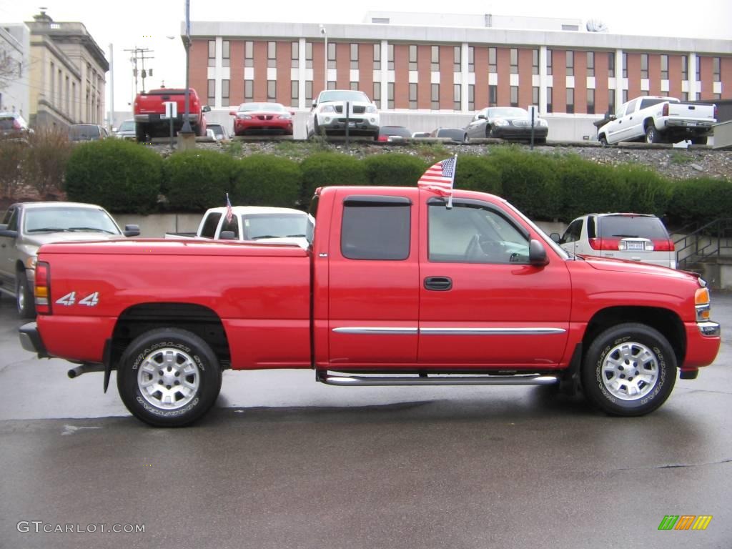 2005 Sierra 1500 SLE Extended Cab 4x4 - Fire Red / Dark Pewter photo #7