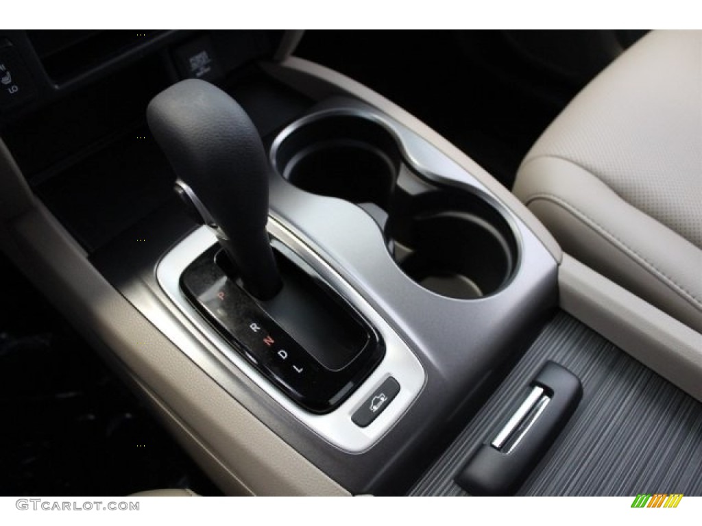 2017 Honda Ridgeline RTL AWD Transmission Photos