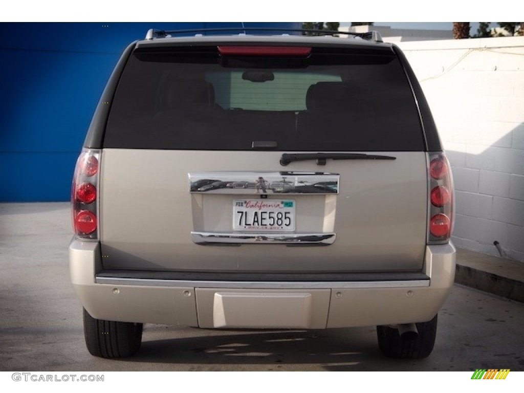 2011 Yukon XL Denali AWD - Gold Mist Metallic / Cocoa/Light Cashmere photo #9