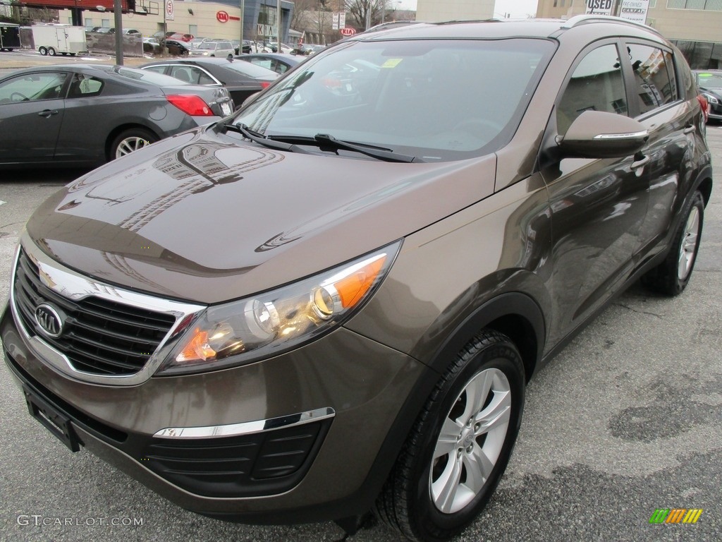 2011 Sportage LX - Sand Track / Black photo #2