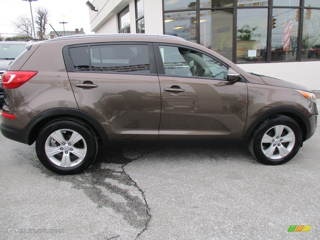 2011 Sportage LX - Sand Track / Black photo #7