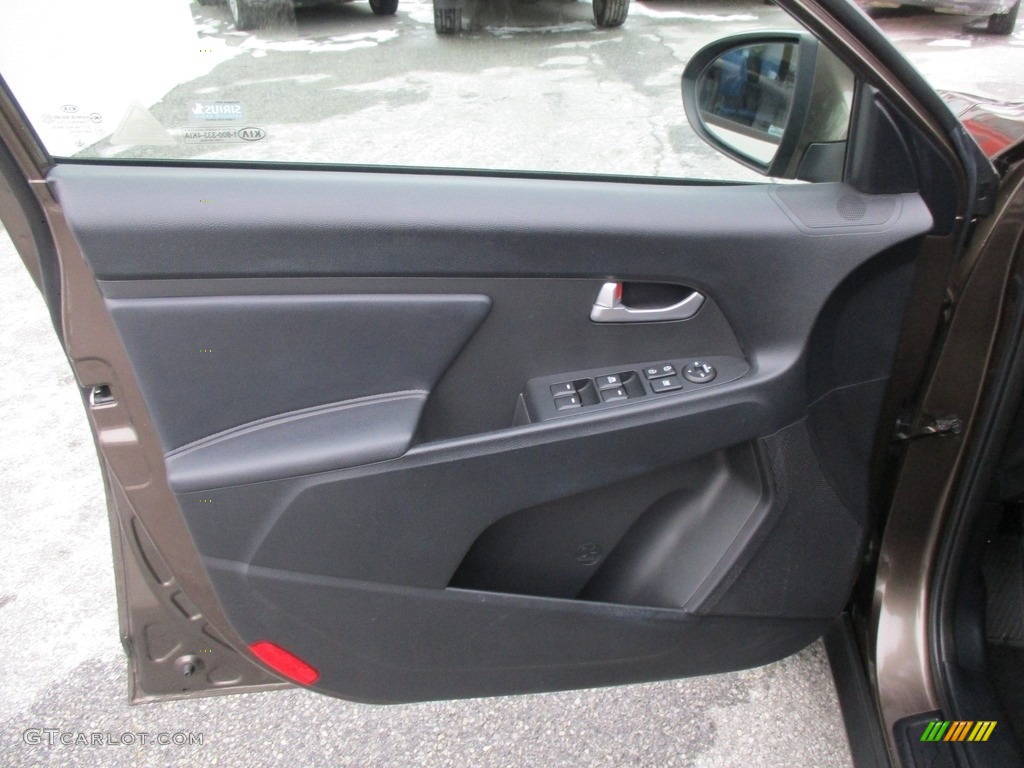 2011 Sportage LX - Sand Track / Black photo #27