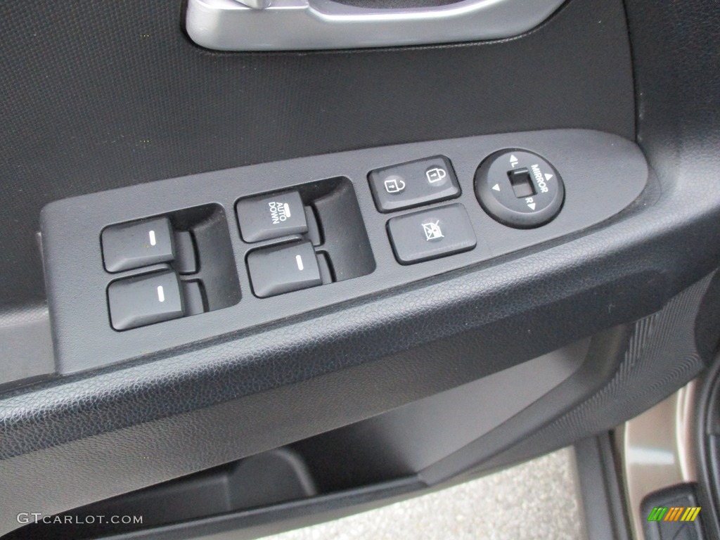 2011 Sportage LX - Sand Track / Black photo #34