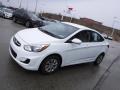 Century White - Accent SE Sedan Photo No. 4