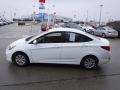 Century White - Accent SE Sedan Photo No. 5