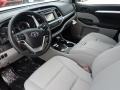 Ash Interior Photo for 2017 Toyota Highlander #118045314