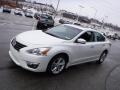 2014 Pearl White Nissan Altima 2.5 SV  photo #6