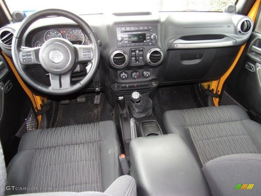 2012 Wrangler Unlimited Sport 4x4 - Crush Orange / Black photo #4