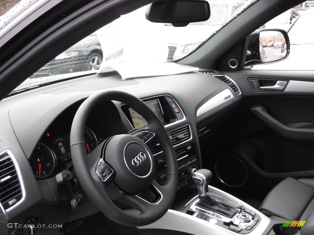 2017 Q5 2.0 TFSI Premium Plus quattro - Mythos Black Metallic / Black photo #22
