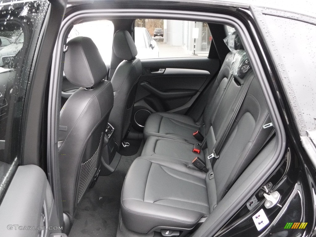 2017 Q5 2.0 TFSI Premium Plus quattro - Mythos Black Metallic / Black photo #35