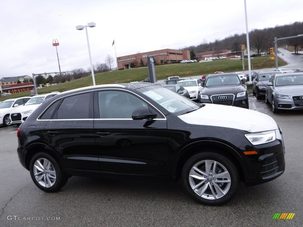 2017 Q3 2.0 TFSI Premium Plus quattro - Mythos Black Metallic / Black photo #8