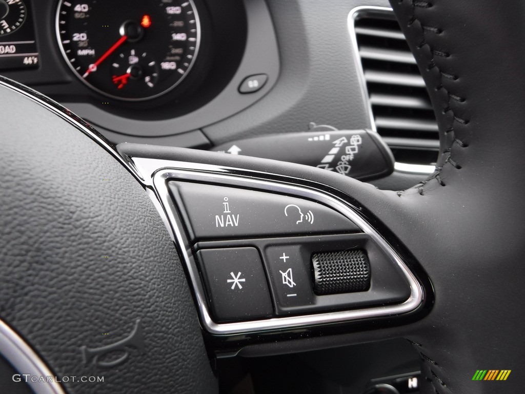 2017 Q3 2.0 TFSI Premium Plus quattro - Mythos Black Metallic / Black photo #28