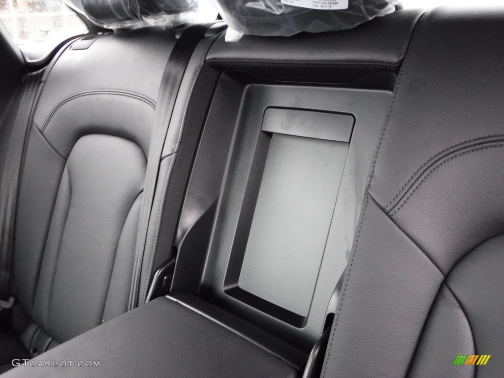 2017 Q3 2.0 TFSI Premium Plus quattro - Mythos Black Metallic / Black photo #32