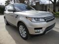 Front 3/4 View of 2017 Range Rover Sport HSE