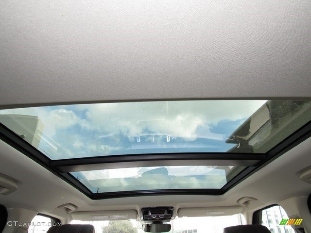 2017 Land Rover Range Rover Sport HSE Sunroof Photo #118054035