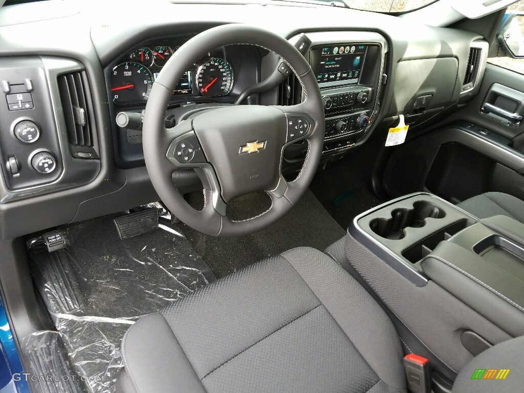 Jet Black Interior 2017 Chevrolet Silverado 1500 LT Crew Cab 4x4 Photo #118059000