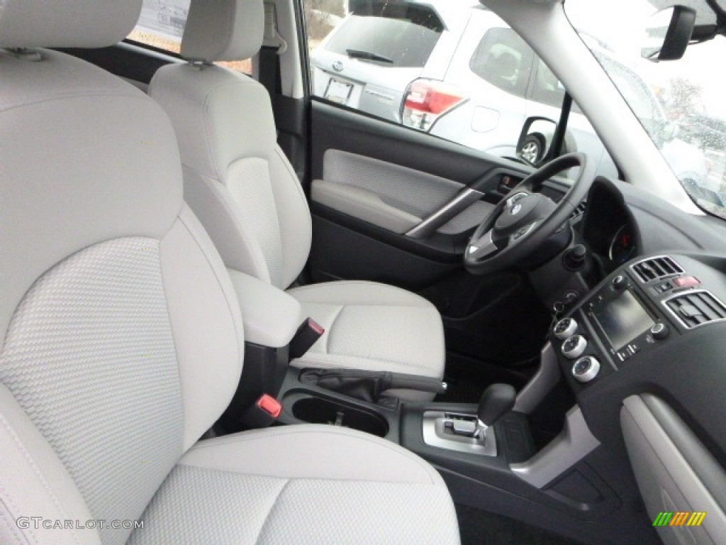 2017 Forester 2.5i - Dark Gray Metallic / Gray photo #4