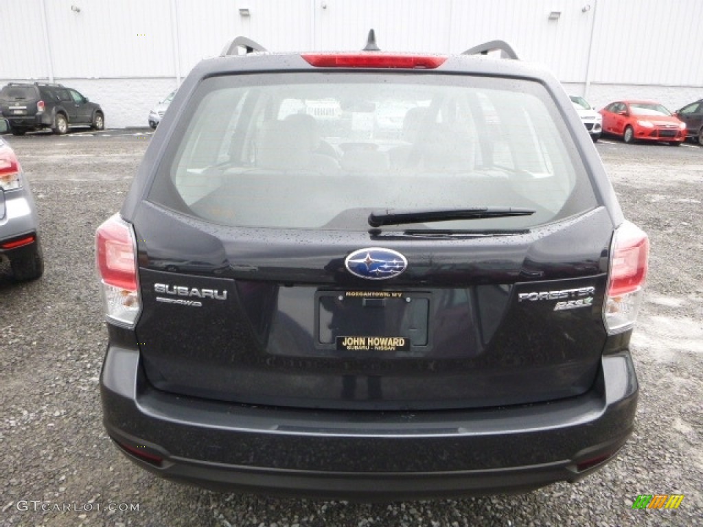 2017 Forester 2.5i - Dark Gray Metallic / Gray photo #8