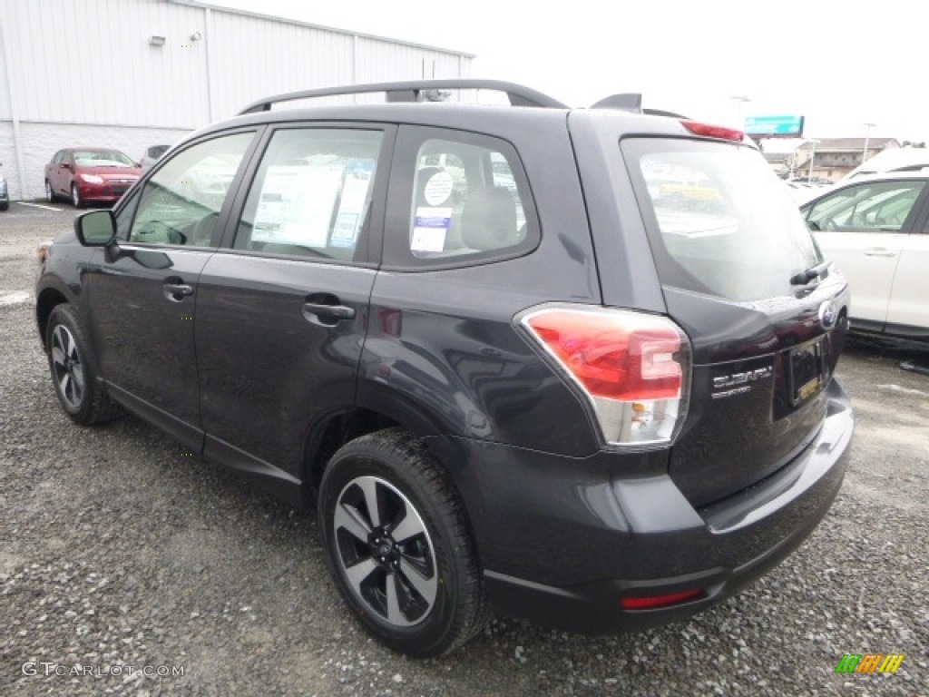 2017 Forester 2.5i - Dark Gray Metallic / Gray photo #9