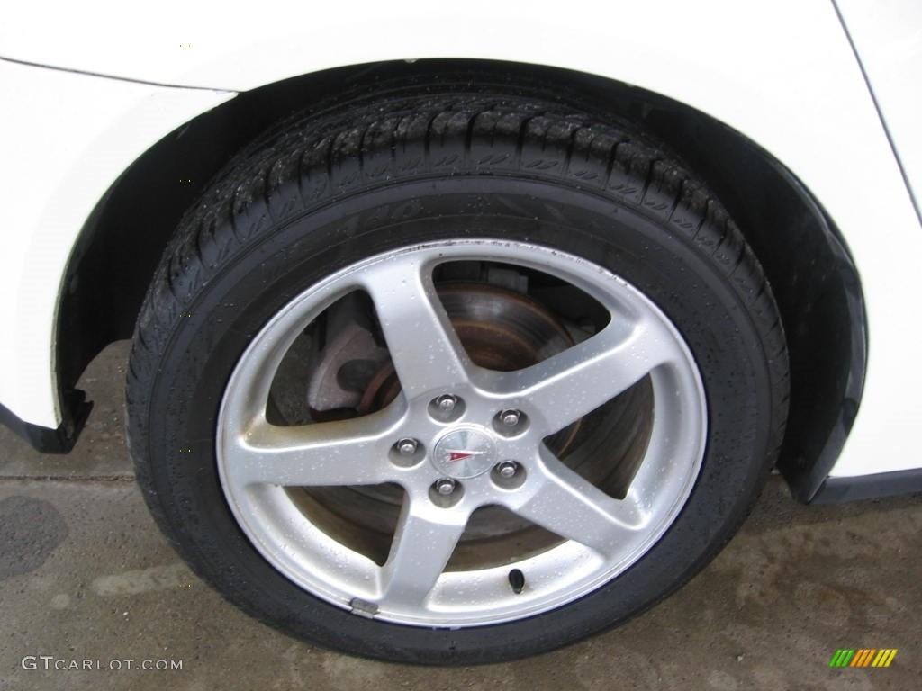 2006 G6 V6 Sedan - Ivory White / Light Taupe photo #18