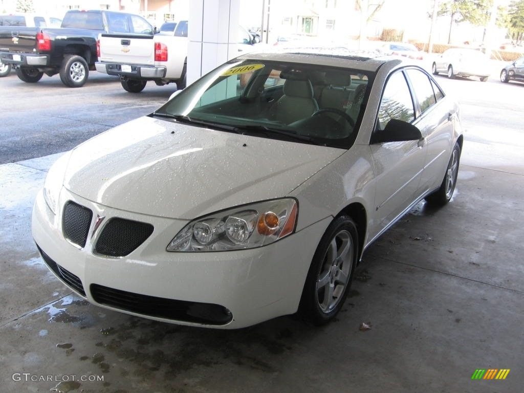 2006 G6 V6 Sedan - Ivory White / Light Taupe photo #23