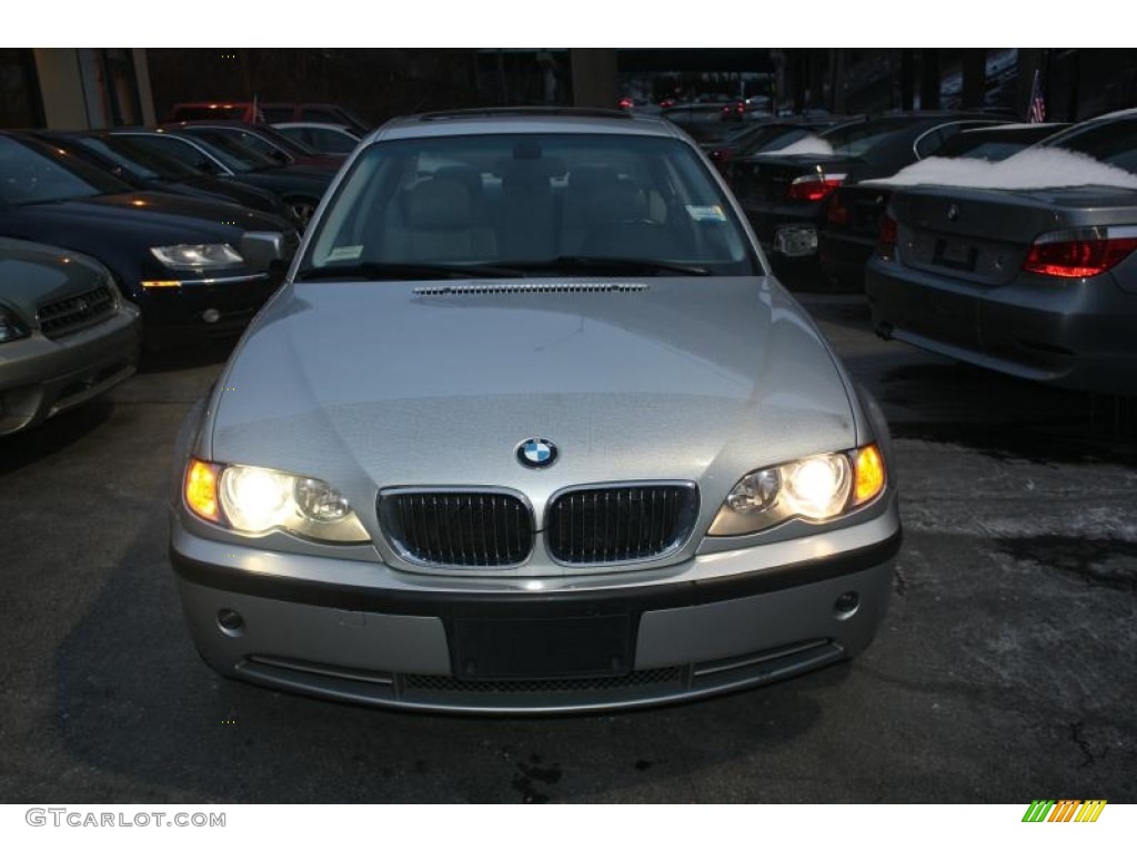 2003 3 Series 330xi Sedan - Titanium Silver Metallic / Black photo #2