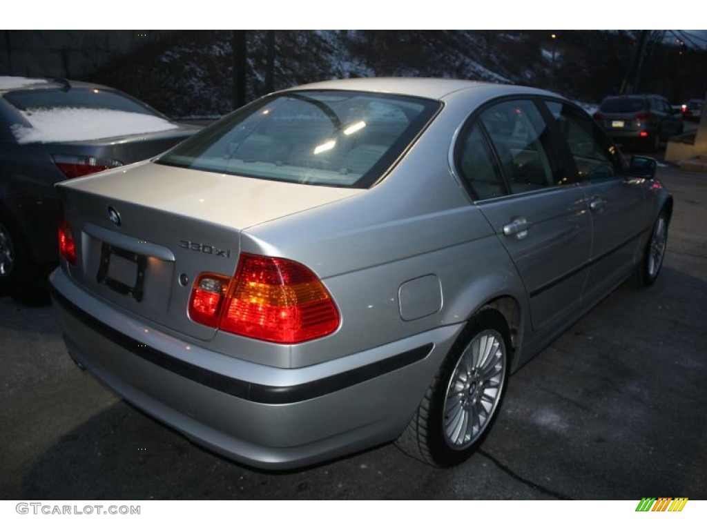 2003 3 Series 330xi Sedan - Titanium Silver Metallic / Black photo #12