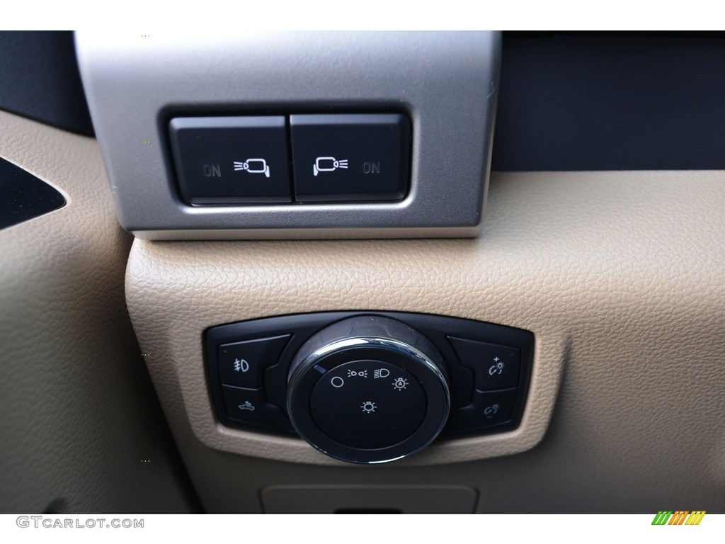 2017 F150 Lariat SuperCrew 4X4 - Oxford White / Light Camel photo #23