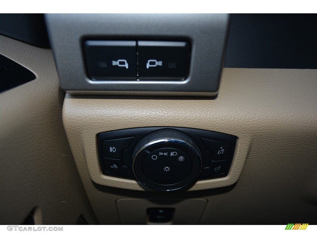 2017 F150 Lariat SuperCrew 4X4 - White Platinum / Light Camel photo #26