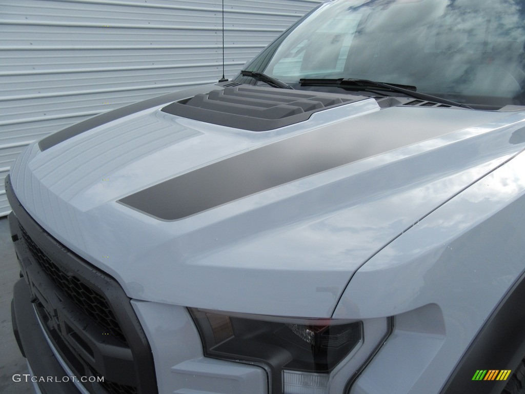 2017 F150 SVT Raptor SuperCab 4x4 - Avalanche / Raptor Black photo #9