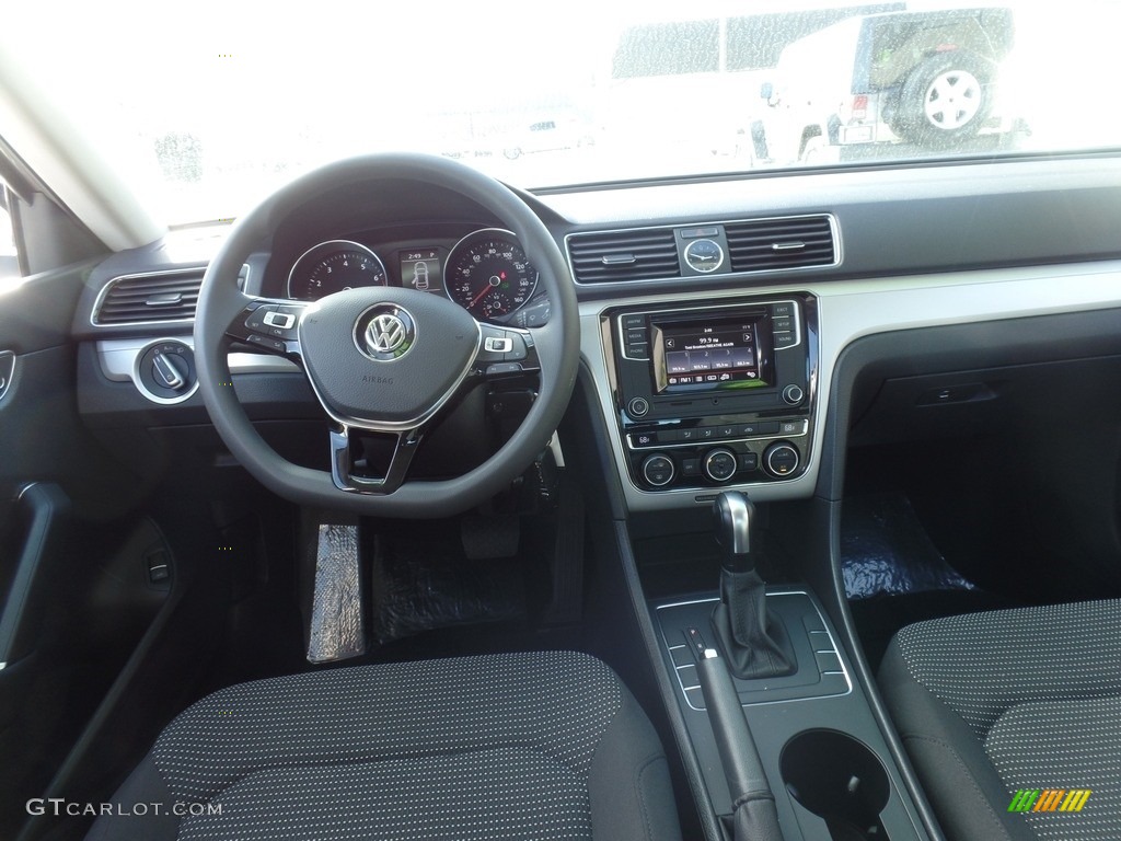 2016 Volkswagen Passat S Sedan Titan Black Dashboard Photo #118069581