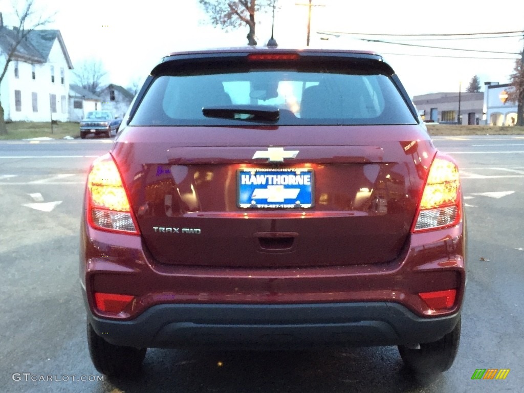 2017 Trax LS AWD - Crimson Metallic / Jet Black photo #5
